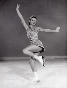 Pat Gregory Ice Skating Holiday on Ice Old Photo 1957