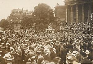 Victory Defile Parade Crowd Paris WWI old Photo 1918