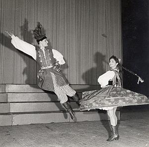 Polish Ballet Folk Dance Photo Lipnitzki 1960