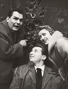 Trois Menestrels Music Hall Artist Paris Old Photo 1960