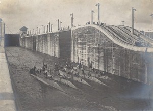 Panama Canal Gatun Locks US Submarine Old Photo 1914