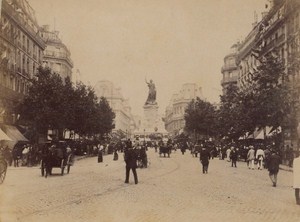 Statue de la Republique Paris Street Life Old Animated Instantaneous Photo 1885