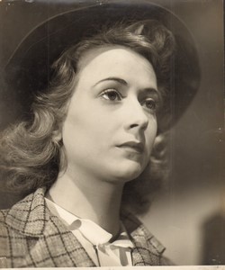 France Film Les Anges du Pêché Angels of Sin Renée Faure Old Photo 1943