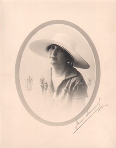 France Paris Mode Feminine Chapeau Mlle Le Guevel ancienne Photo Henri Manuel 1920's