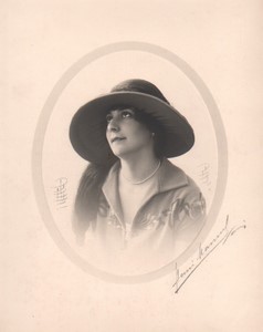 France Paris Mode Feminine Chapeau Mlle Le Guevel ancienne Photo Henri Manuel 1920's