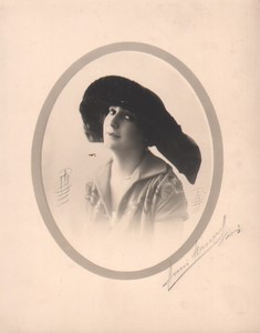 France Paris Mode Feminine Chapeau Mlle Le Guevel ancienne Photo Henri Manuel 1920's