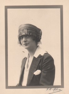 France Paris Mode Feminine Chapeau Mlle Le Guevel ancienne Photo Talma Henri Manuel 1920's