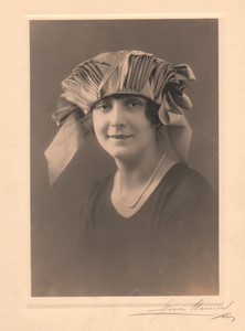 France Paris Mode Feminine Chapeau Mlle Le Guevel ancienne Photo Henri Manuel 1920's