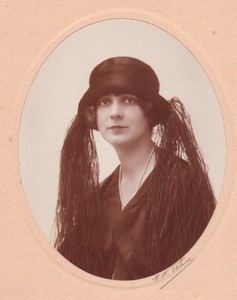 France Paris Mode Feminine Chapeau Mlle Le Guevel ancienne Photo Talma Henri Manuel 1920's