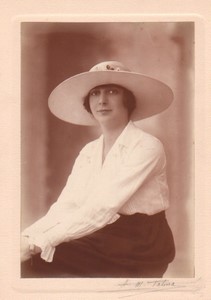 France Paris Mode Feminine Chapeau Mlle Le Guevel ancienne Photo Talma Henri Manuel 1920's