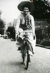 United Kingdom Film Actress Katharine Hepburn Bicycle Cinema Old Photo 1951