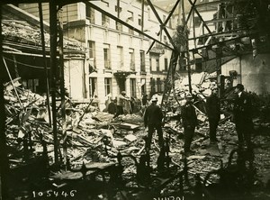 Paris Street Faubourg du Temple Aerial Raid Aircraft Gotha Photo Branger 1918