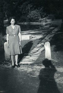 France Lille Photographer Shadow in Garden Old Snapshot Photo 1935