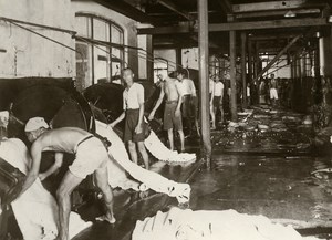 Singapore Leather Manufacture Workers Old Amateur Photo 1930