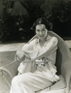 Maureen O'Sullivan in the garden of his house MGM Photo 1932