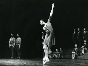 France Notre Dame de Paris par le Kirov Ballet Dance Old Photo Gourreau 1960