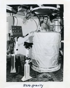 USA NASA Skylab Space Station Zero Gravity Shower Old Photo 1973