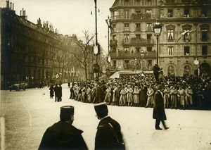 France Paris WWI Armistice Celebrations Parade Crowd Old Photo 1918