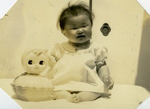 USA Hawaii Honolulu Japanese Baby Traditional Fashion Doll Old Photo 1948