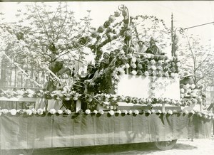 France Paris Foire du Trone Float Parade Flowers Old Photo 1924