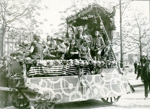 France Paris Foire du Trone Float Parade Musicians Old Photo 1924