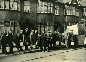 United Kingdom London Clapton Floods Fresh Water Supply Old Press Photo 1947
