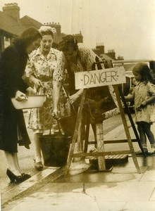 United Kingdom London Wealdstone Floods Danger Sign Old Press Photo 1949