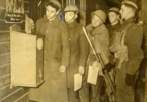 United Kingdom WWII Canadian Soldiers Canada Election Vote Old Press Photo 1940