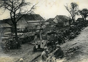 Germany ? WWII Relief Troops Waiting Old Press Photo 1945