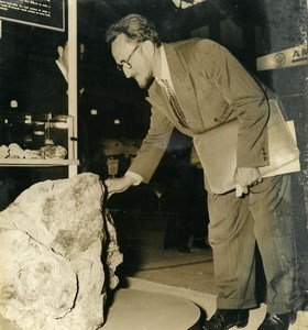Switzerland Geneva Francis Perrin Uranium block Nuclear Energy Press Photo 1955