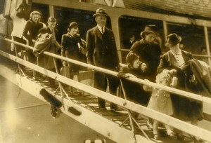 United Kingdom WWII Belgian Refugees arriving in England Old Photo 1939