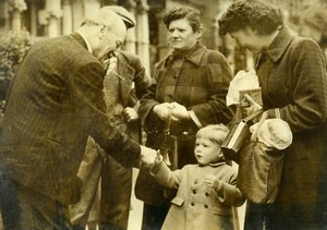 United Kingdom Walthamstow Clement Attlee & future elector David Hill Photo 1955