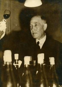 United Kingdom Keith Mackenzie examining a Burgundy wine Old Photo 1949