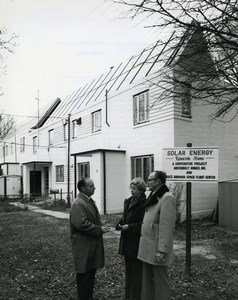 USA Maryland Greenbelt Solar Energy Research Home Old Photo NASA 1975