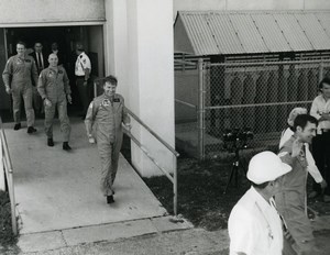 USA Space Shuttle Challenger STS-6 Crew before Launch Old NASA Photo 1983