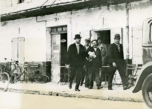 France Avignon Illegal Weapons Cache found in a Bar Old Photo 1936