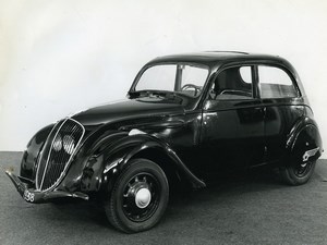 France Automobile Car Peugeot Berline 202 Old Photo 1970