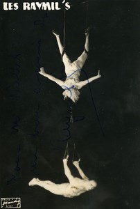 France Lille Circus Acrobat Trapeze Les Raymils Autograph Old Photo 1960