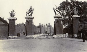 United Kingdom London Hampton Court Palace Old Photo 1900