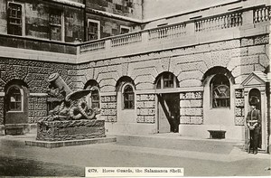 United Kingdom London Londres Horse Guards Salamanca Shell Old Photo 1900