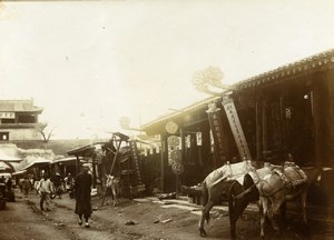 Chine Shanhaiguan une rue animée Commerces Chevaux ancienne Photo 1906