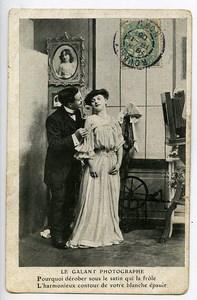 France Risque Postcard the Gallant Photographer Erotica 1900