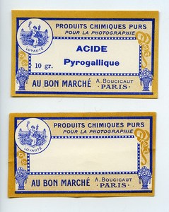 France Paris 2 Etiquettes Acide Pyrogallique Produits Photographique Photo Au Bon Marché 1900