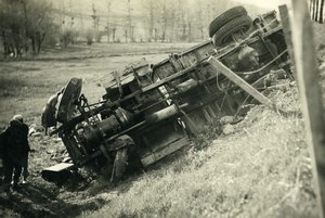 France Memories of a Tow Truck Small Van Wreck Accident Old Photo 1935