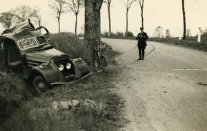 France Memories of Tow Truck Car Wreck Accident Peugeot 402 Ditch Old Photo 1935
