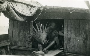Vietnam Saigon Man making a Basket for Fishing? Old Photo 1935