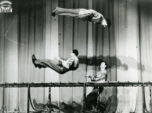 Germany Berlin Music Hall Friedrichstadt-Palast Circus Acrobat Old Photo 1950