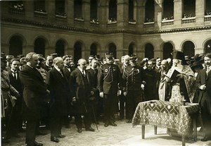 Poincaré visiting Romanian Ambulances Paris WWI Photo Identite Judiciaire 1916