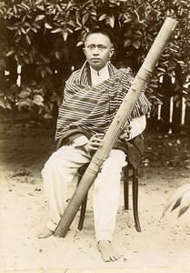 Madagascar Joueur de Valiha Instrument de Musique Ancienne Photo Ramahandry 1910'