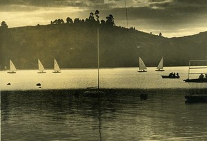 Vue poétique de Madagascar Tananarive Lac Anosy? Voiliers Ancienne Photo 1937